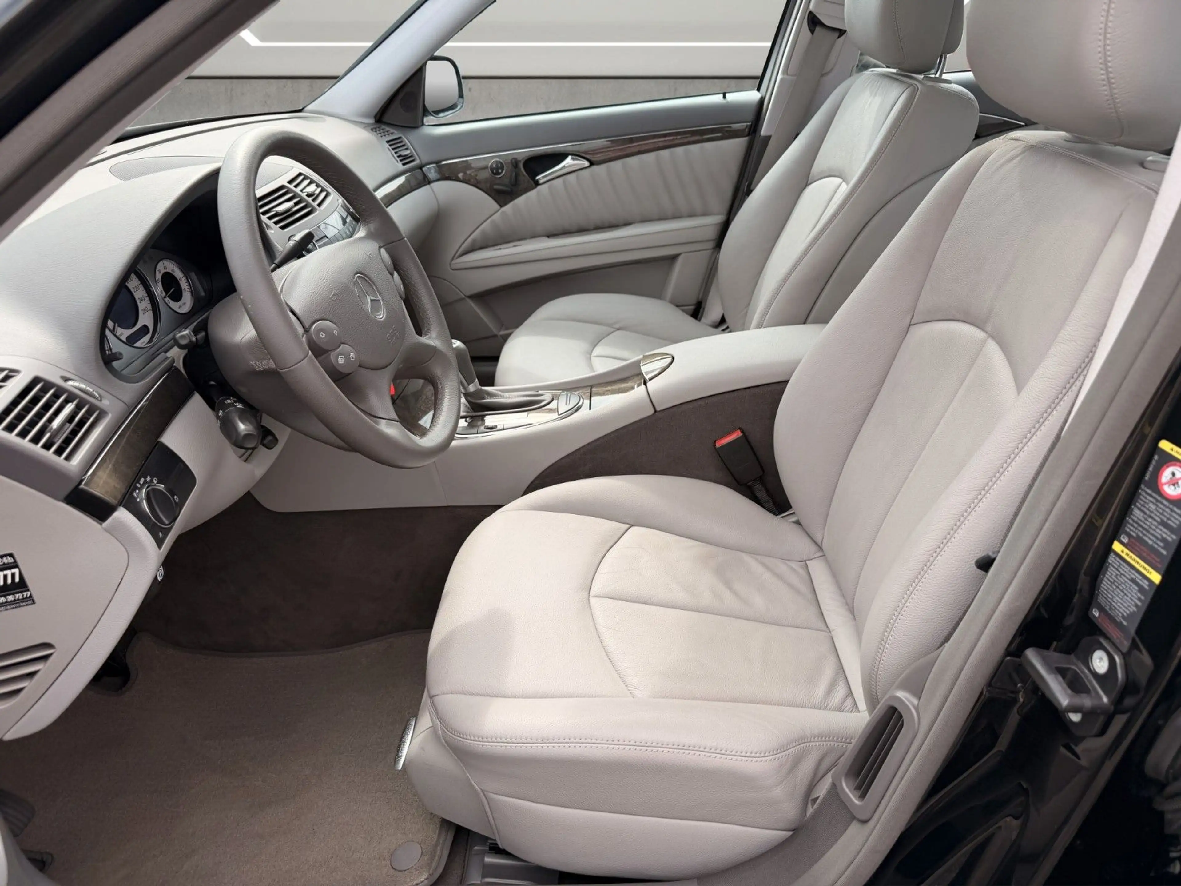Mercedes-Benz E 350 Limousine W211 Avantgarde COMAND*Distronic — photo 6
