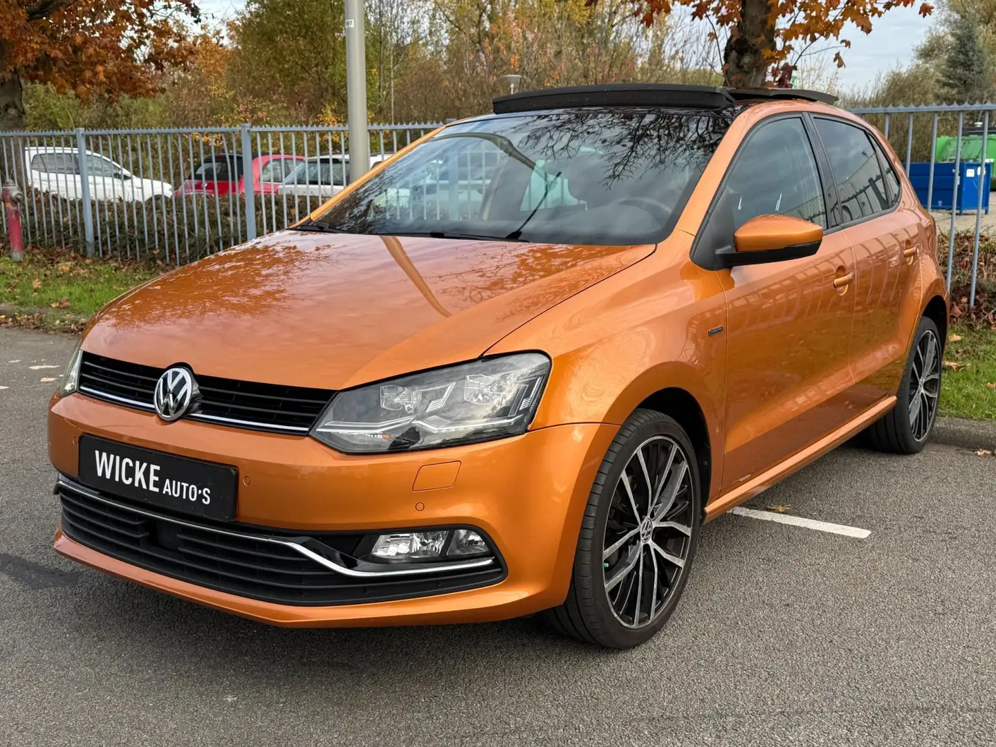 Volkswagen Polo 1.2 TSI Highline Orginal 40 Jahre Pano led Navi Ca Orange - 2