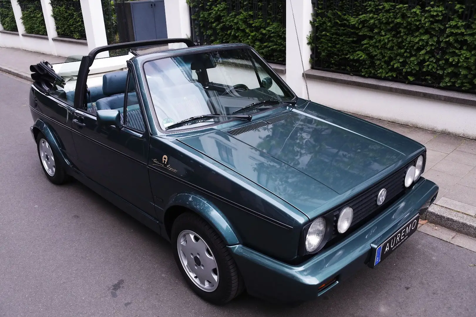 Volkswagen Golf Cabrio in Grün oldtimer in Düsseldorf für € 15.500,-