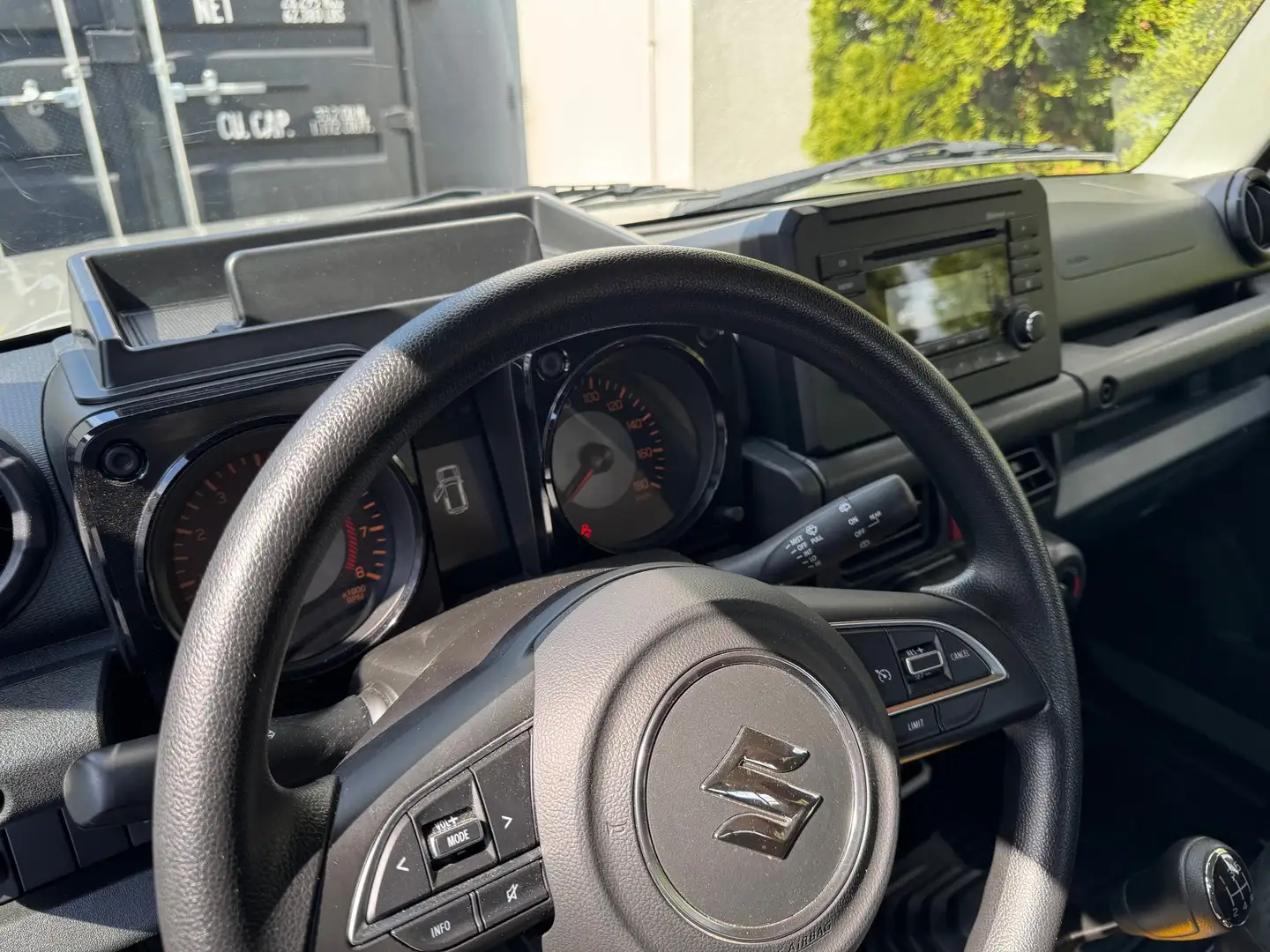 Suzuki Jimny Jimny 1,5 VVT Allgrip Flash Flash Grau - 1