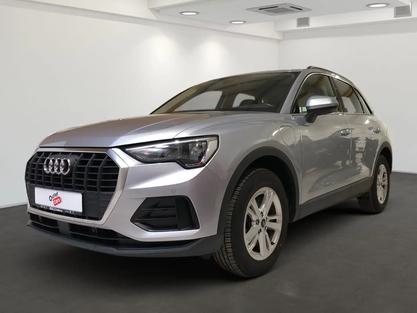 Audi Q3 45 TFSI e S tronic AHK BUSINESS NAV+ Silber - 1