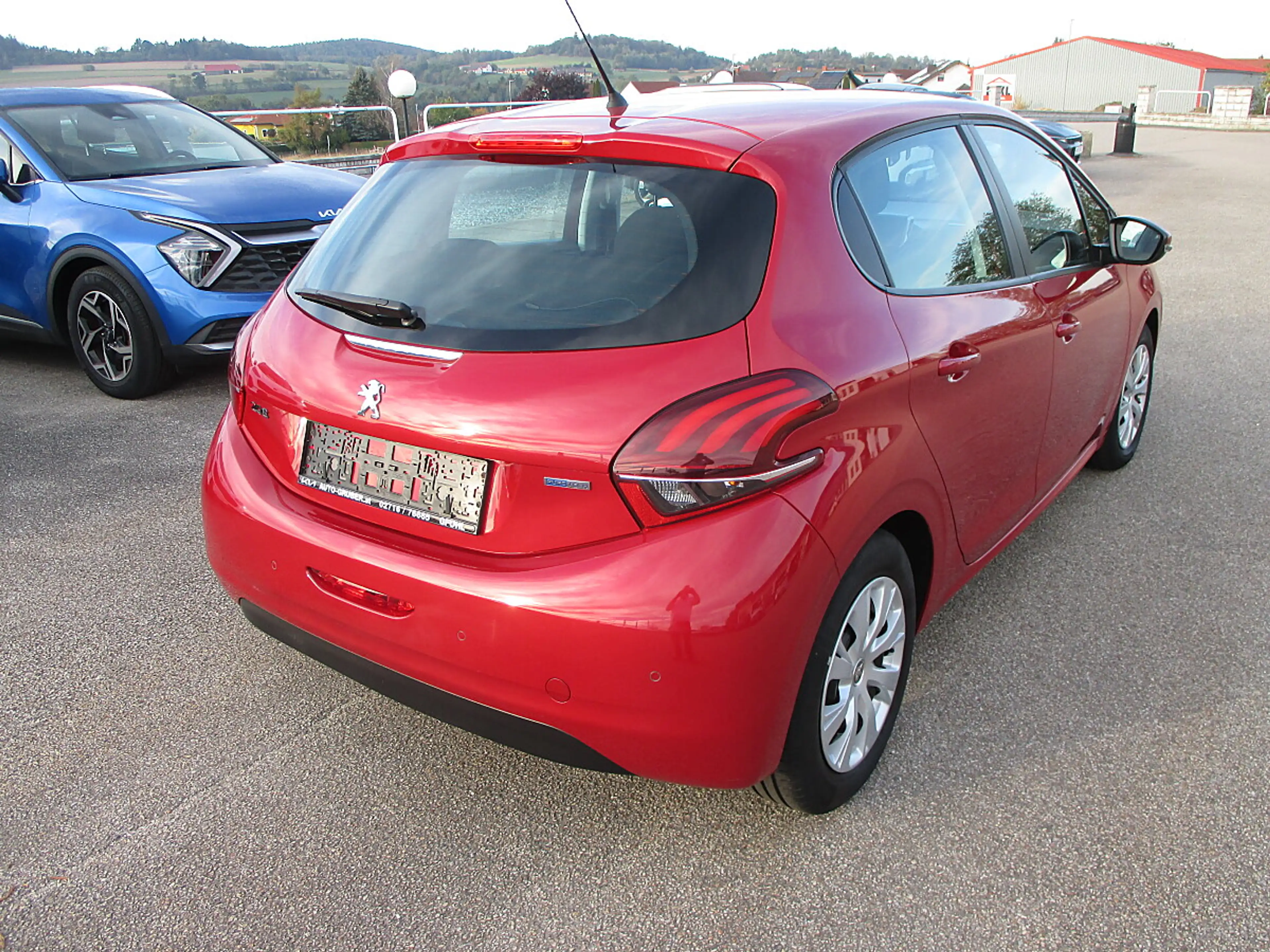 Peugeot 208 Active 1,2 PureTech 82 — photo 2