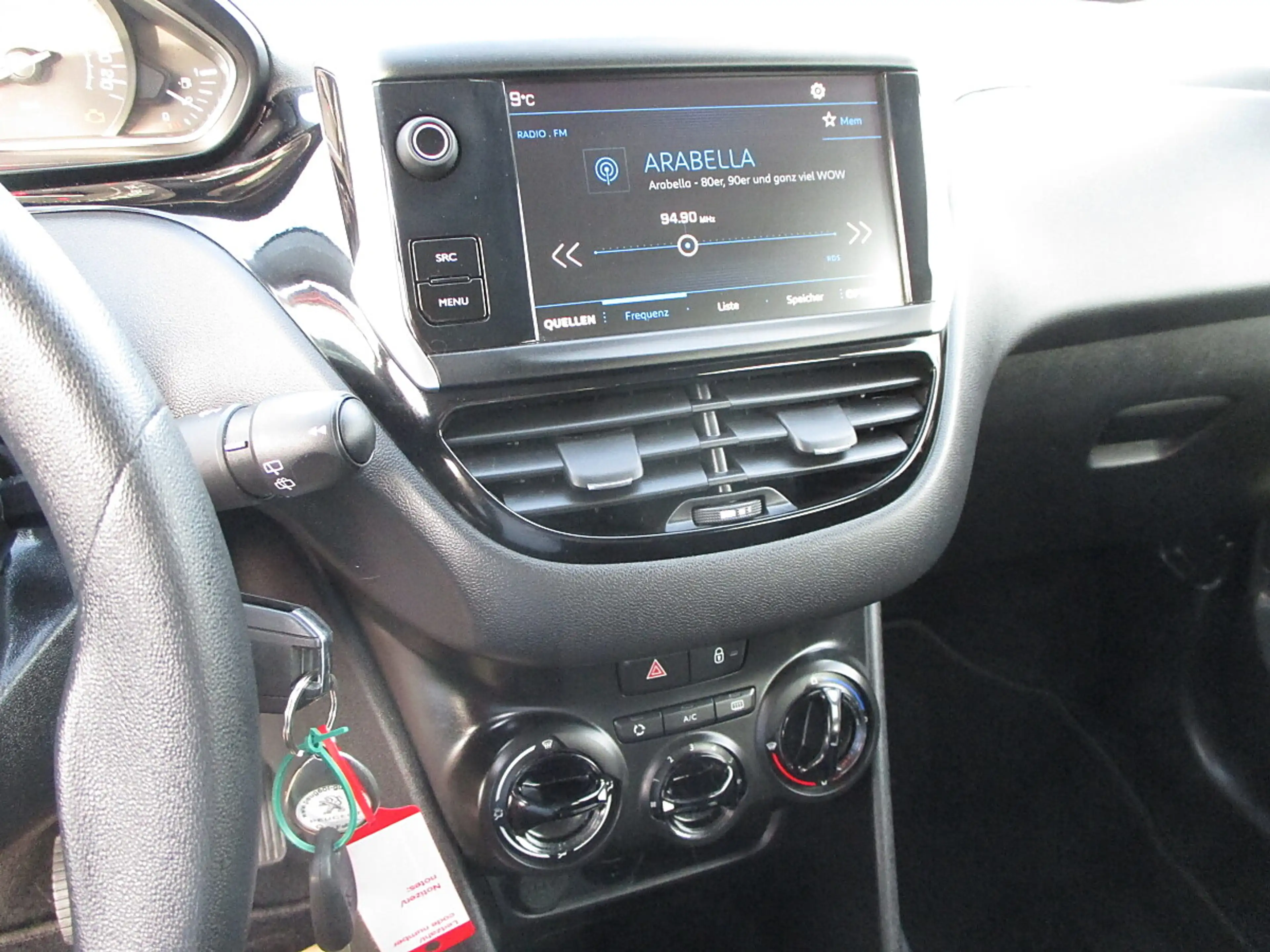 Peugeot 208 Active 1,2 PureTech 82 — photo 7
