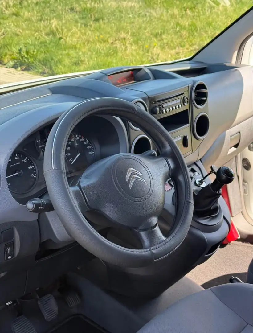 Citroen Berlingo km65000 jaar 2013 met carpas Wit - 2