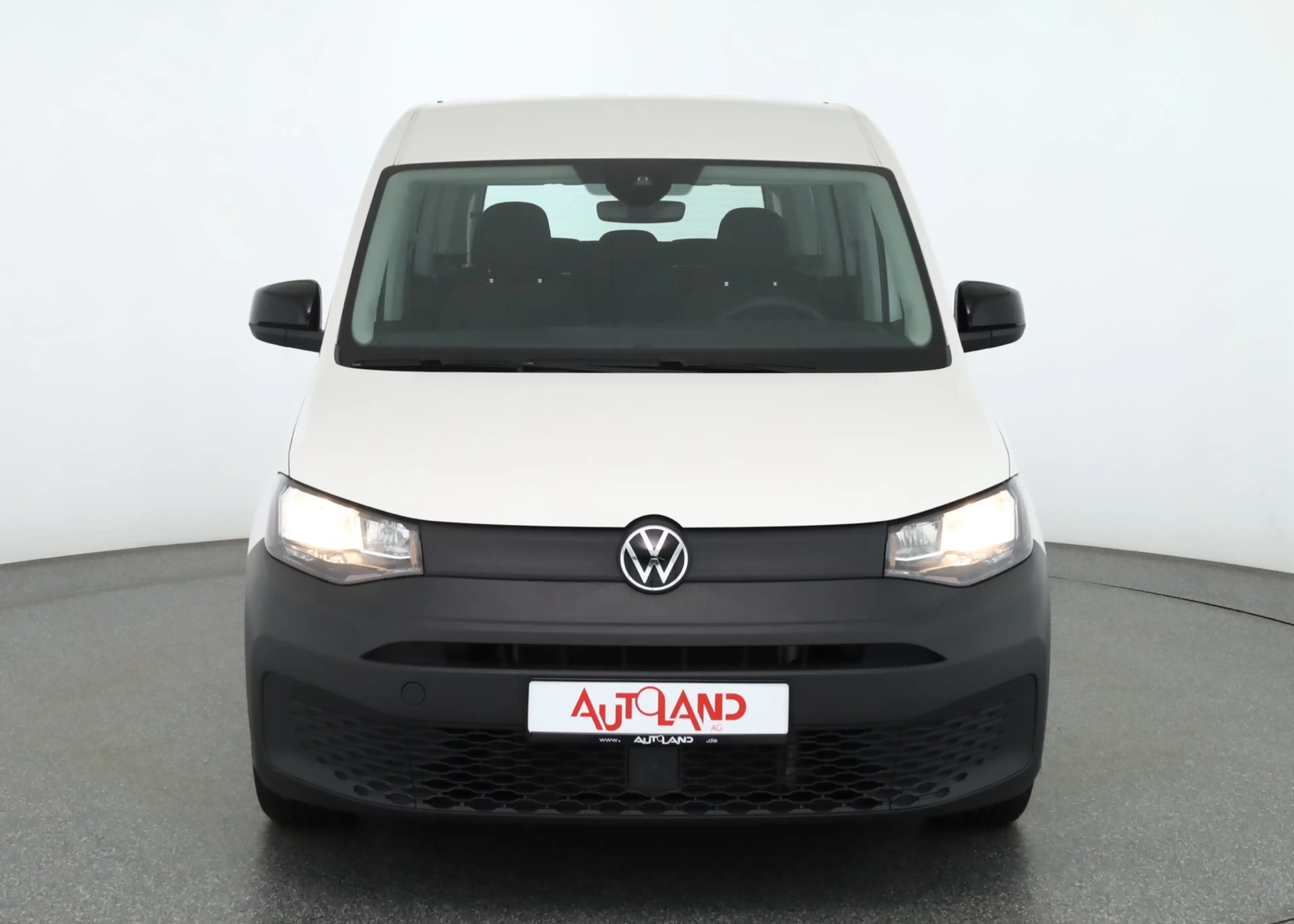 Volkswagen Caddy 1.5 TSI 7-Sitzer Tempomat AHK PDC — photo 8