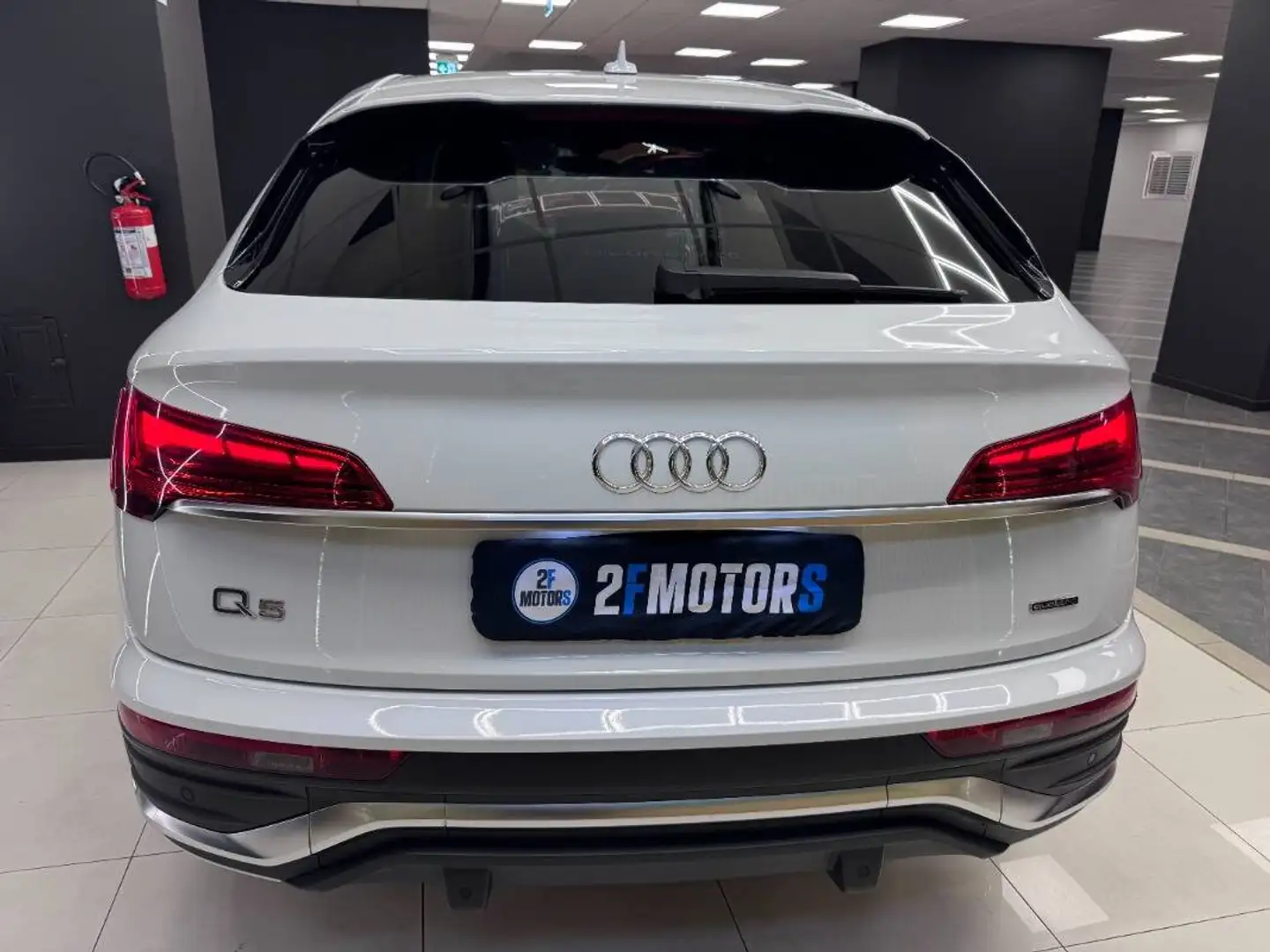 Audi Q5 40 2.0 tdi mhev 12V S line quattro s-tronic Weiß - 2