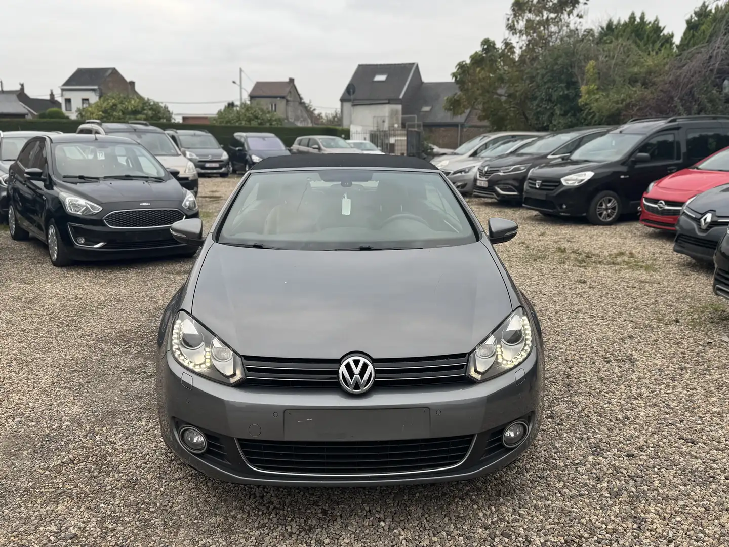 Volkswagen Golf Cabriolet 1.6 CR TDi BMT Grijs - 1