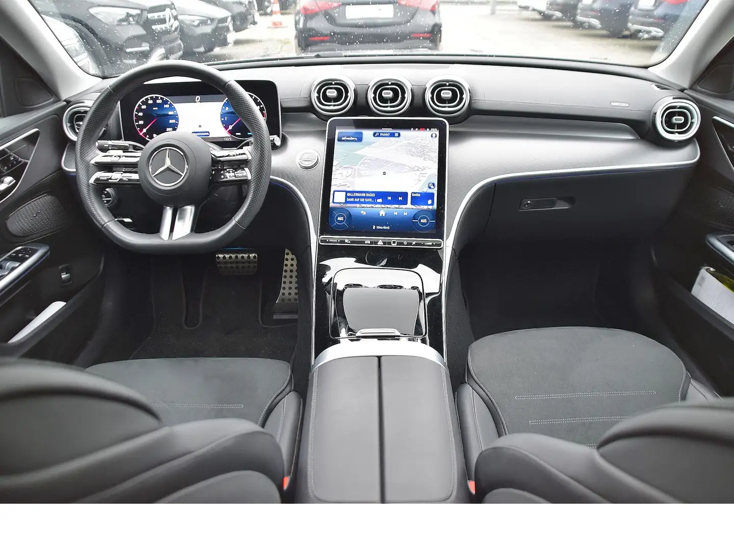 Mercedes-Benz C 180 AMG Line Advanced Plus (SHD Night Memo Spur Grau - 2