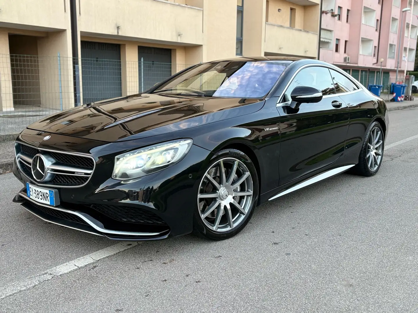 Mercedes-Benz S 63 AMG Coupe - 1