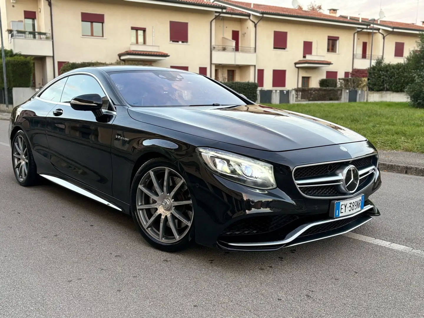 Mercedes-Benz S 63 AMG Coupe - 2