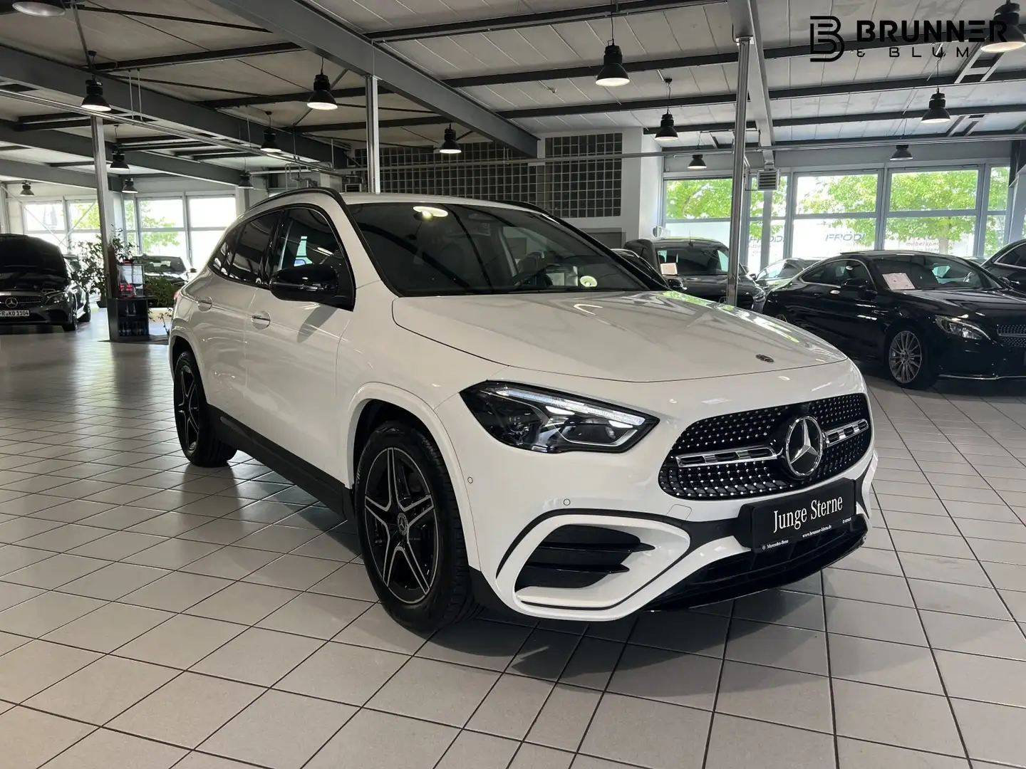 Mercedes-Benz GLA 200 GLA 200 AMG/Night/Keyless/Multibeam/19"/Kamera Weiß - 2