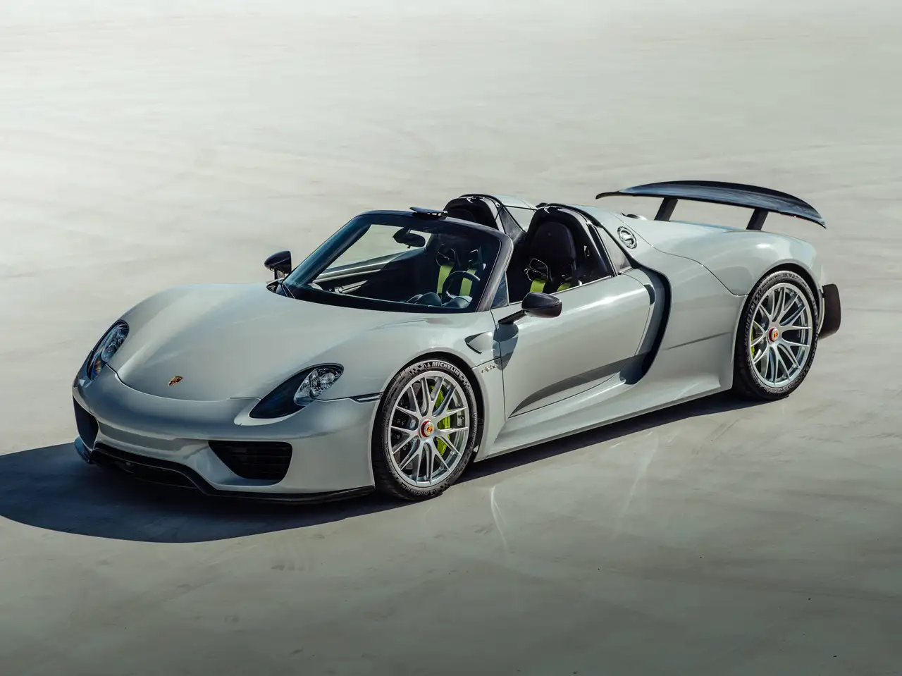Porsche 918