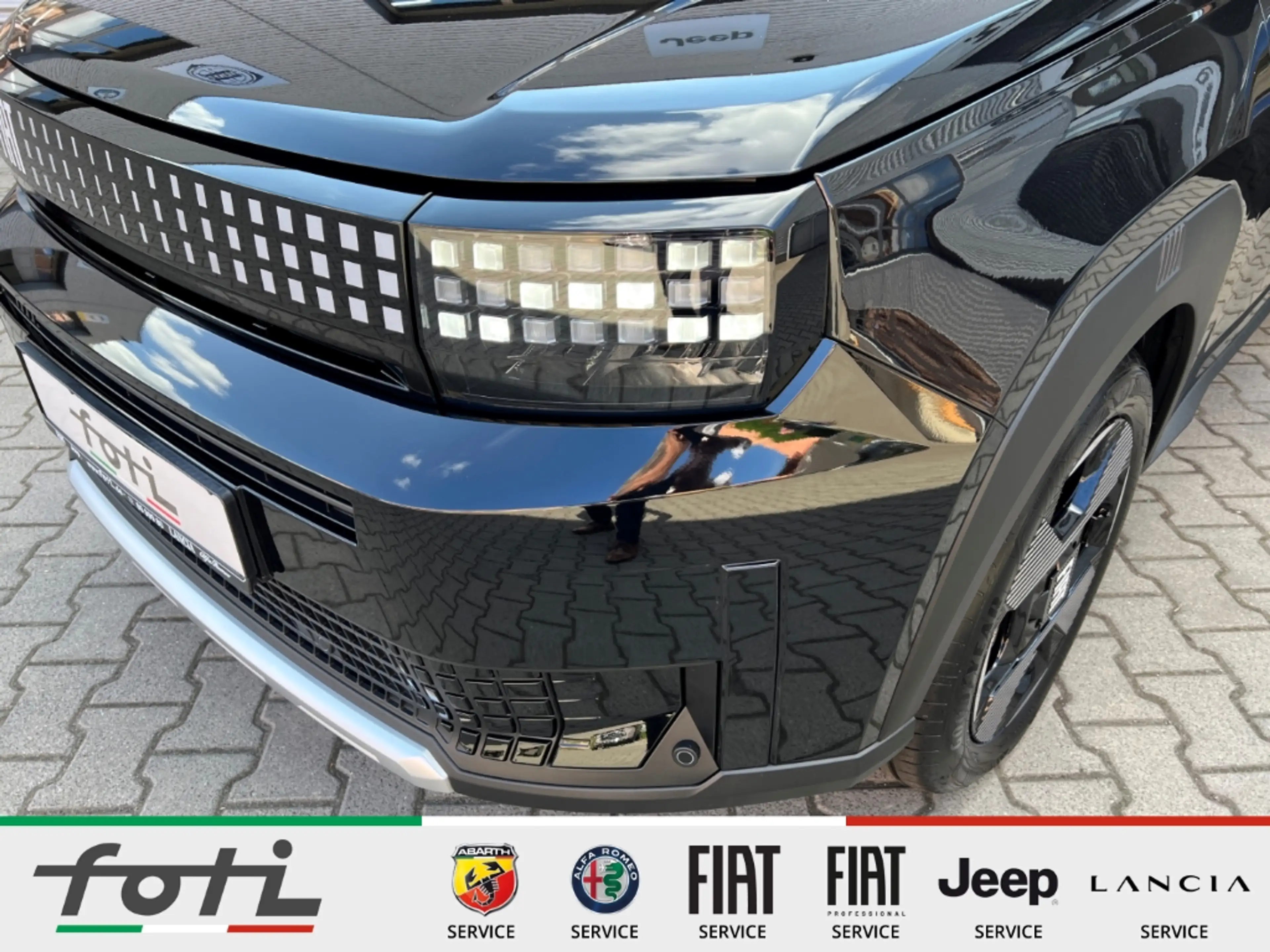 Fiat Grande Panda 1.2 Hybrid 110PS La Prima Navi LED — photo 3