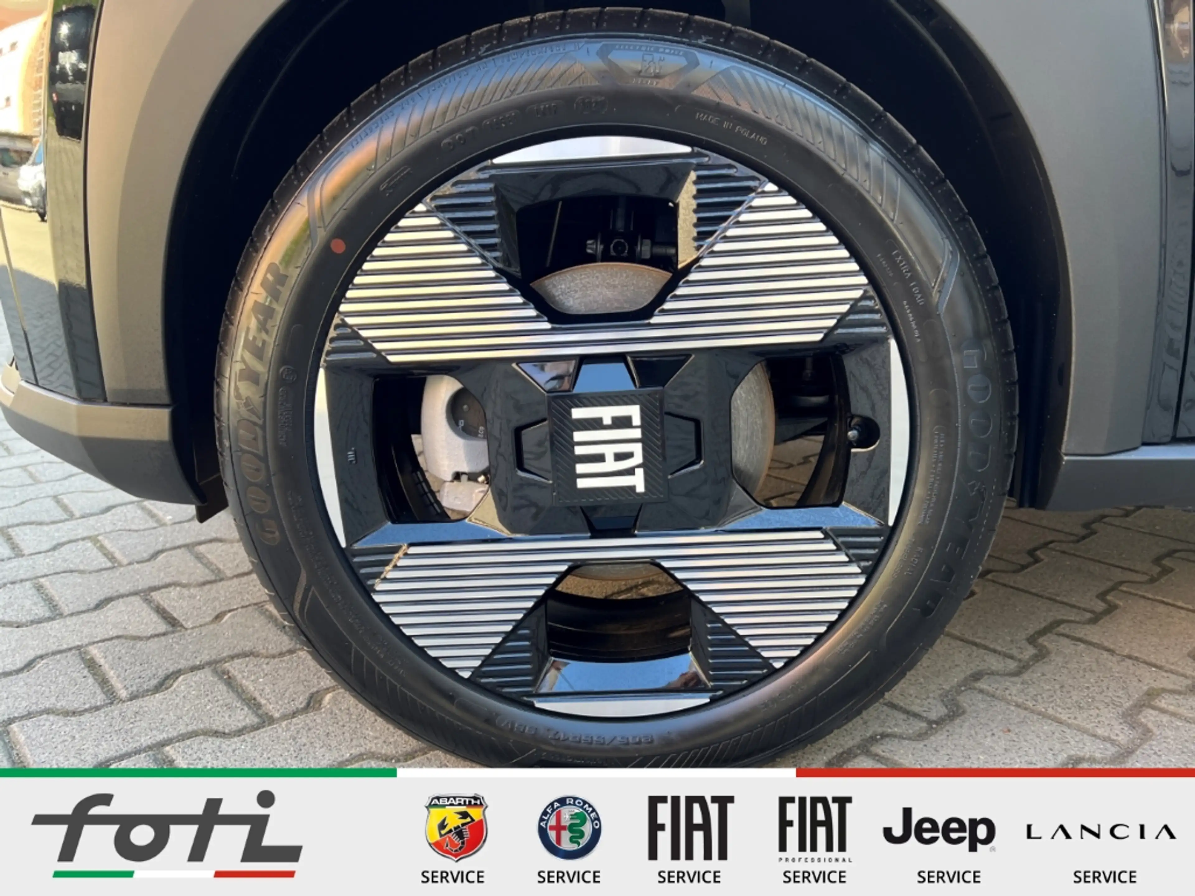 Fiat Grande Panda 1.2 Hybrid 110PS La Prima Navi LED — photo 4