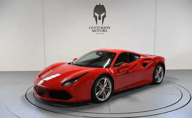 Ferrari 488 3.9 V8 670