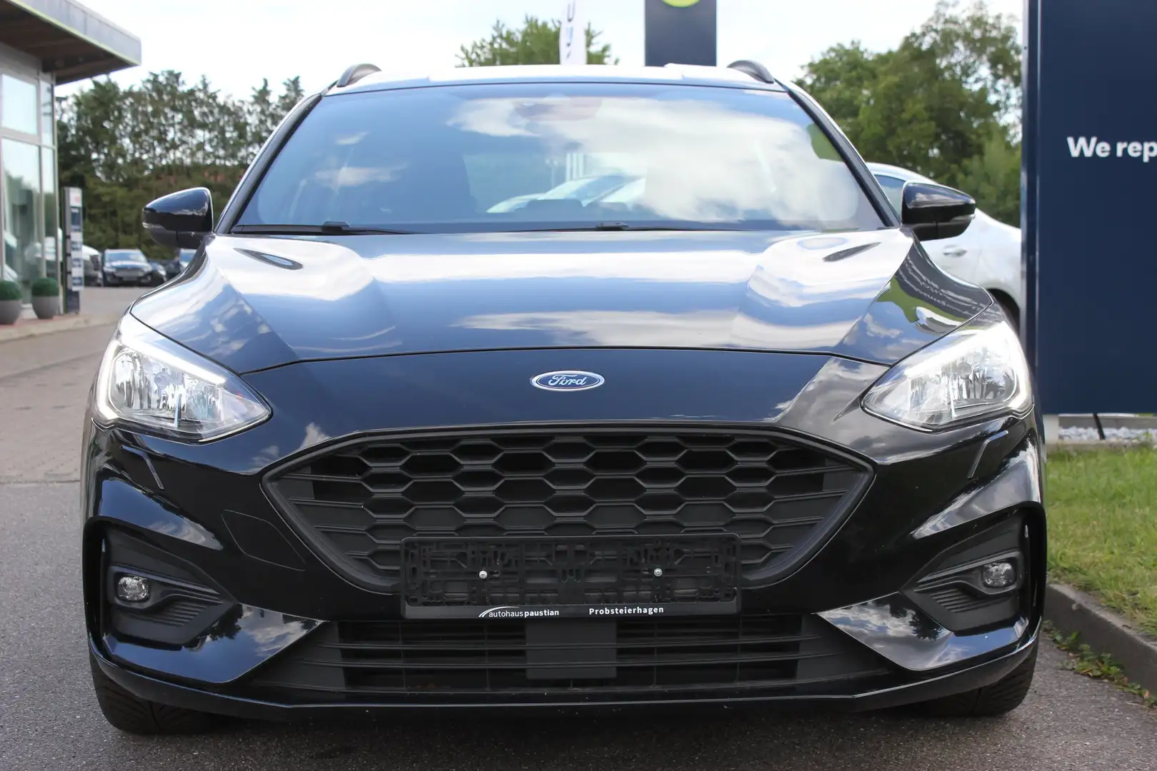 Ford Focus ST-Line Turnier 1.0 EcoBoost Noir - 2