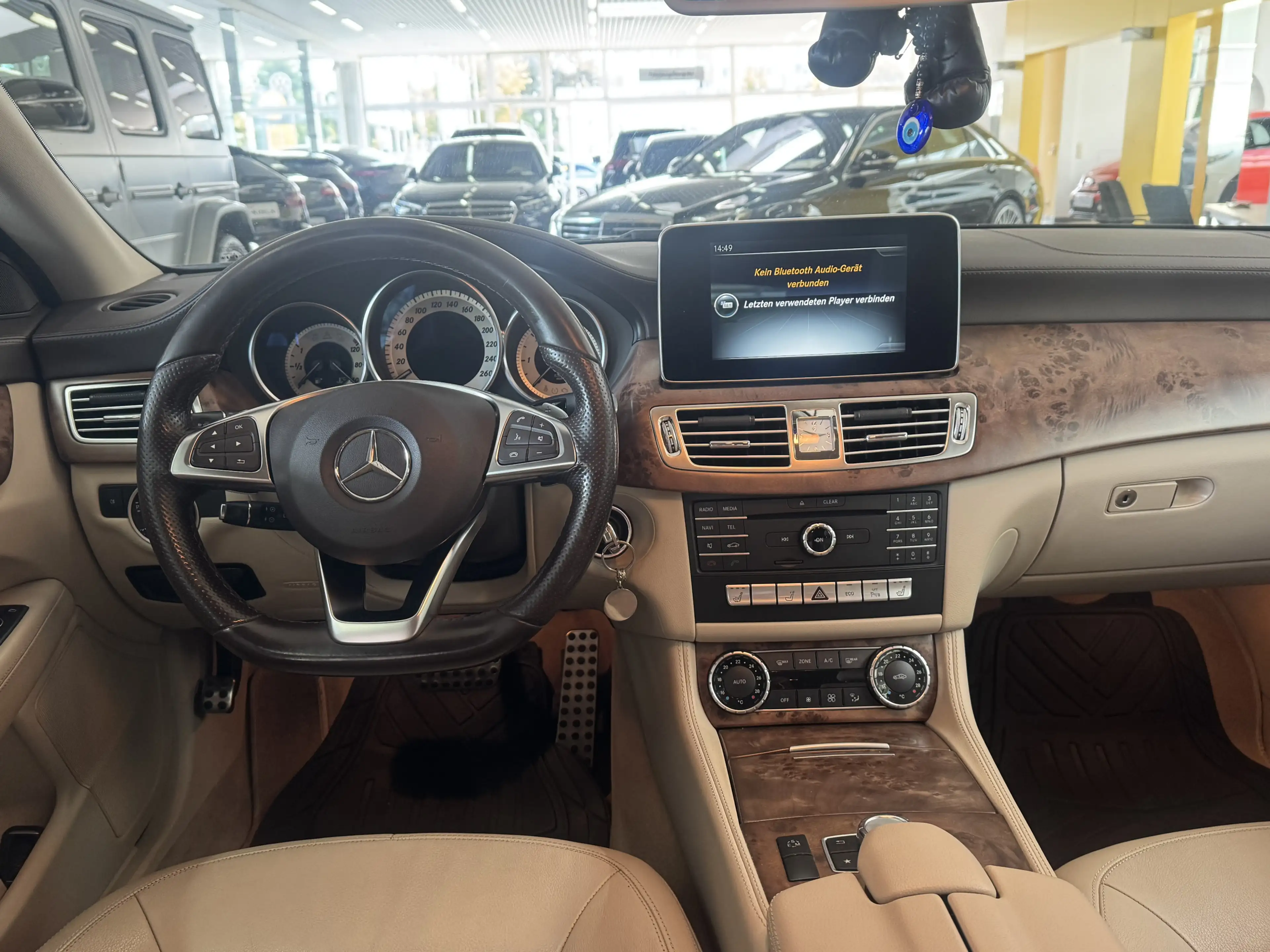 Mercedes-Benz CLS 220 BlueTec*AMG-LiNE*LED* — photo 9