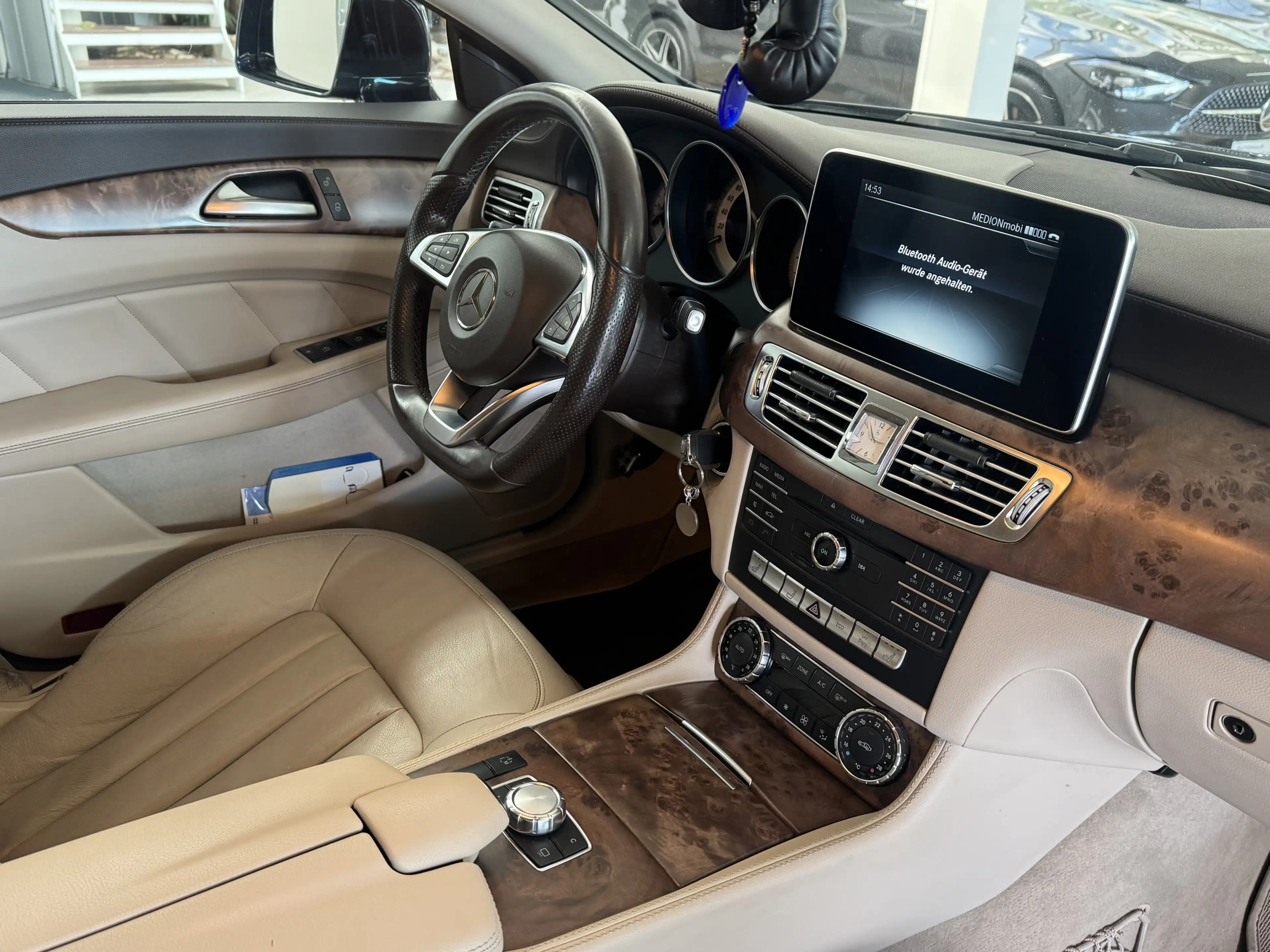 Mercedes-Benz CLS 220 BlueTec*AMG-LiNE*LED* — photo 8