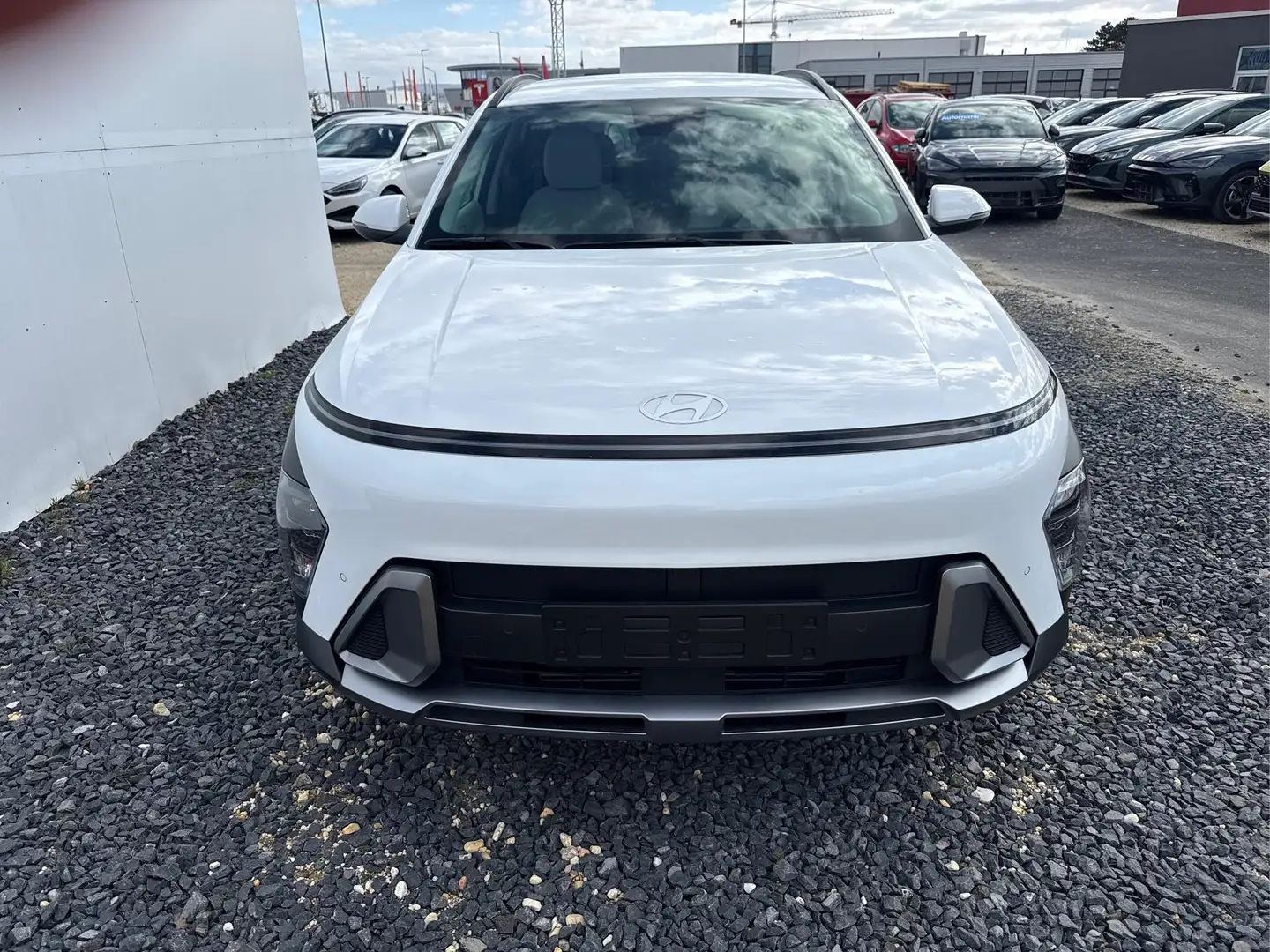 Hyundai KONA PREMIUM PLUS NAVI RFK PDC SMART KEY SHZ 1.6 T-G... Weiß - 2