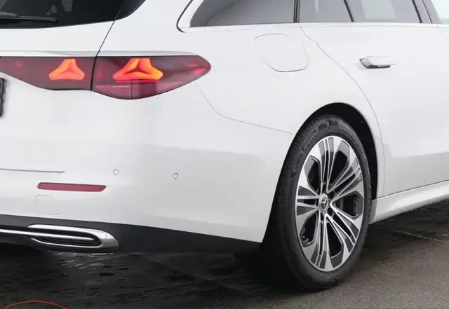 Mercedes-Benz E 300 E 300e T PHEV Aut. Ansicht 4