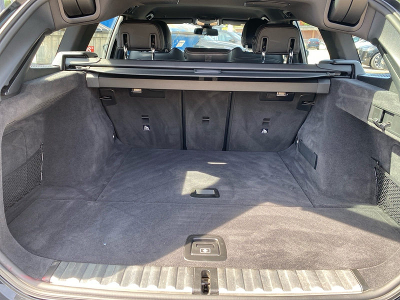 BMW 340 M340i xDrive Touring — photo 12