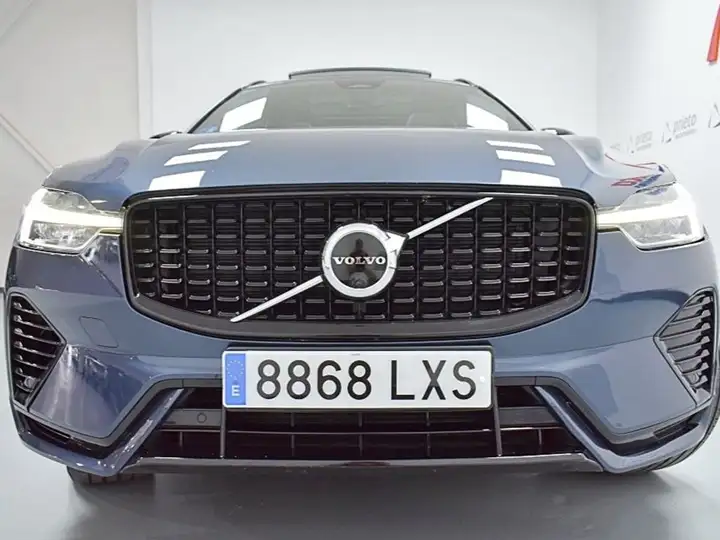 Volvo XC60 2022, foto 42