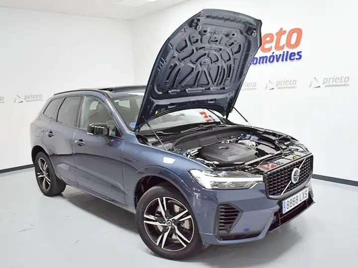 Volvo XC60 2022, foto 41
