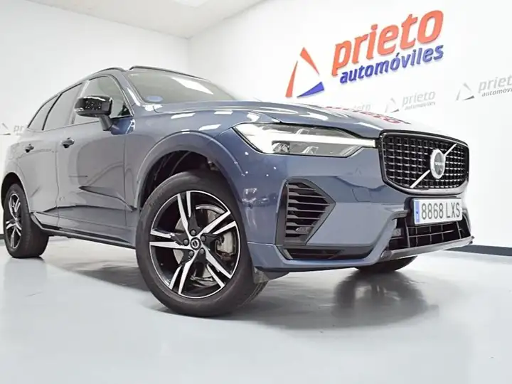Volvo XC60 2022, foto 45