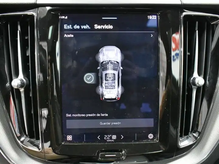 Volvo XC60 2022, foto 19