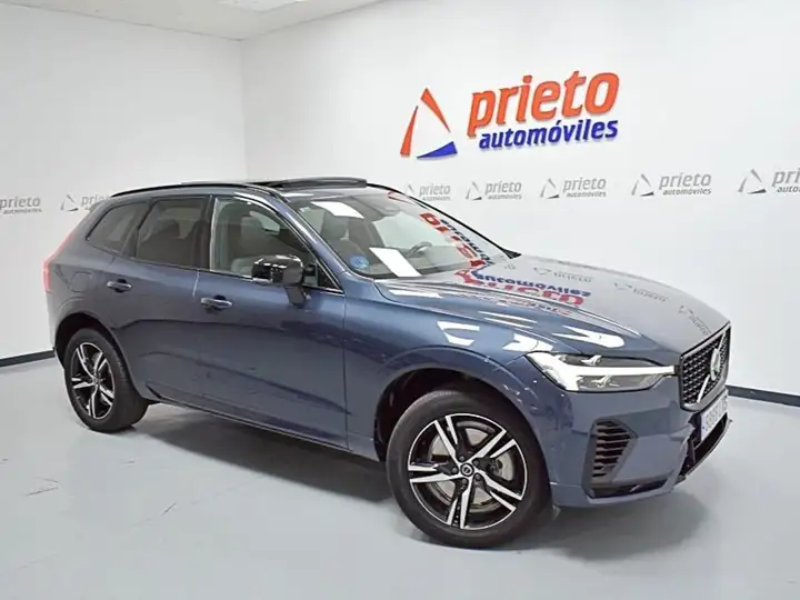 Volvo XC60 2022, foto 34