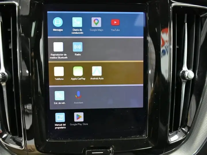 Volvo XC60 2022, foto 18