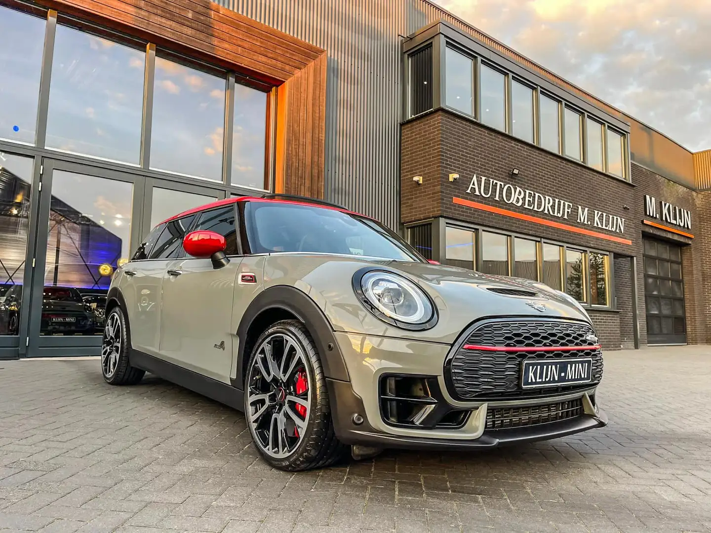 MINI John Cooper Works Clubman Mini 2.0 JCW ALL4 F1 aut 306pk Nardo/head up/camer Grijs - 1