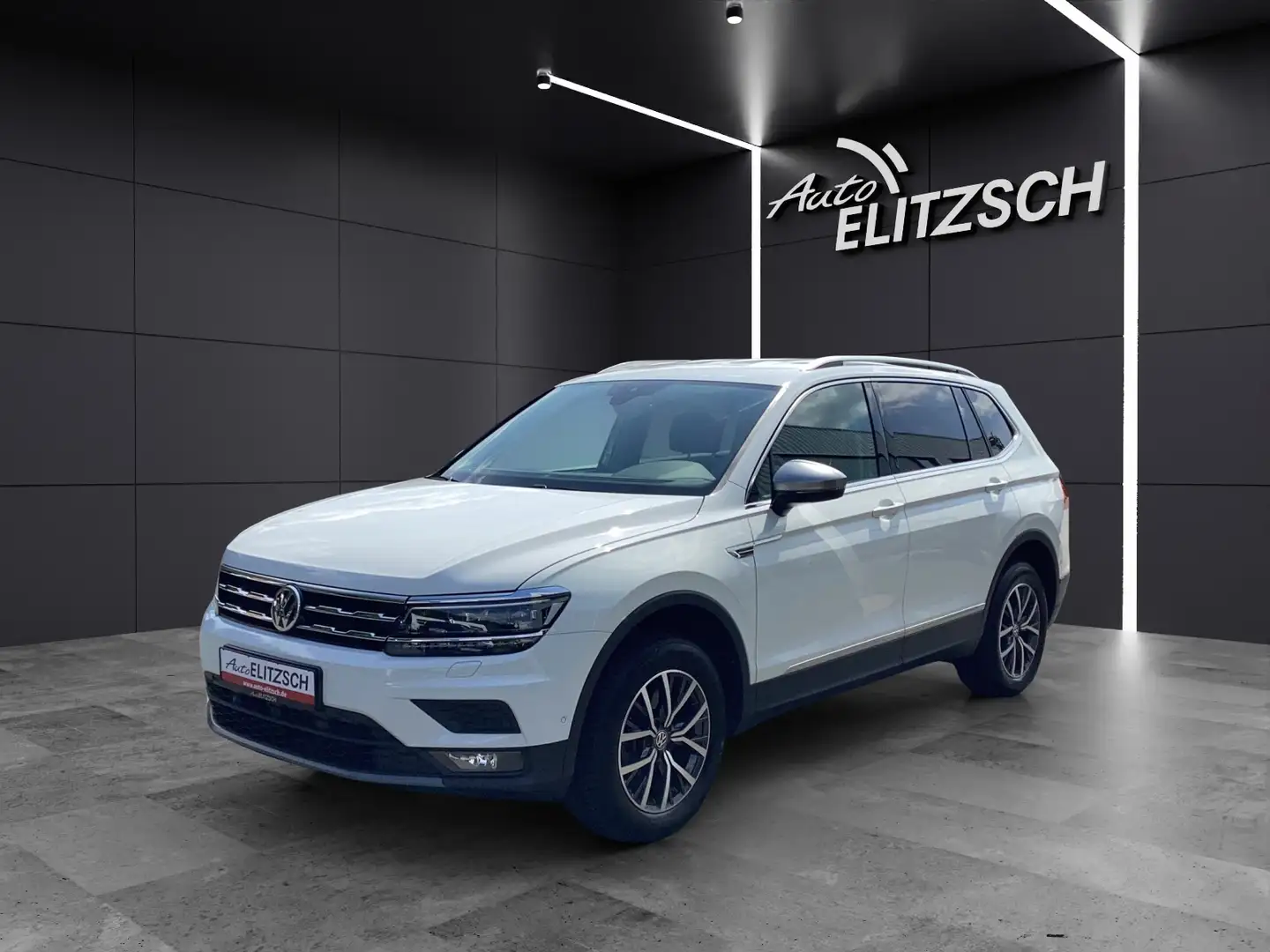Volkswagen Tiguan Allspace TDI DSG Standhzg Leder 360° Kamera LED Navi AID... Weiß - 2