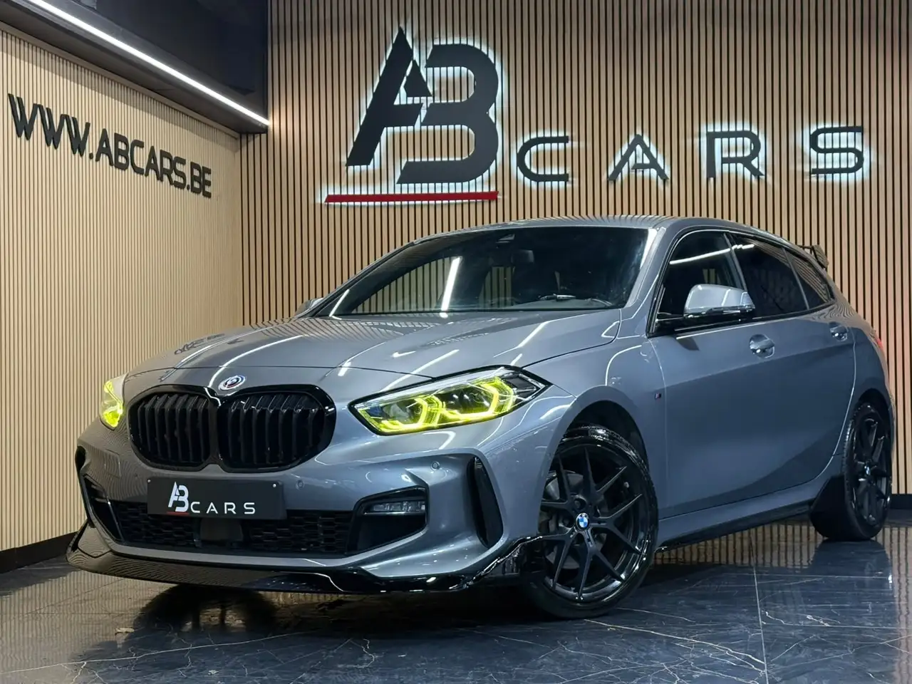 BMW 118