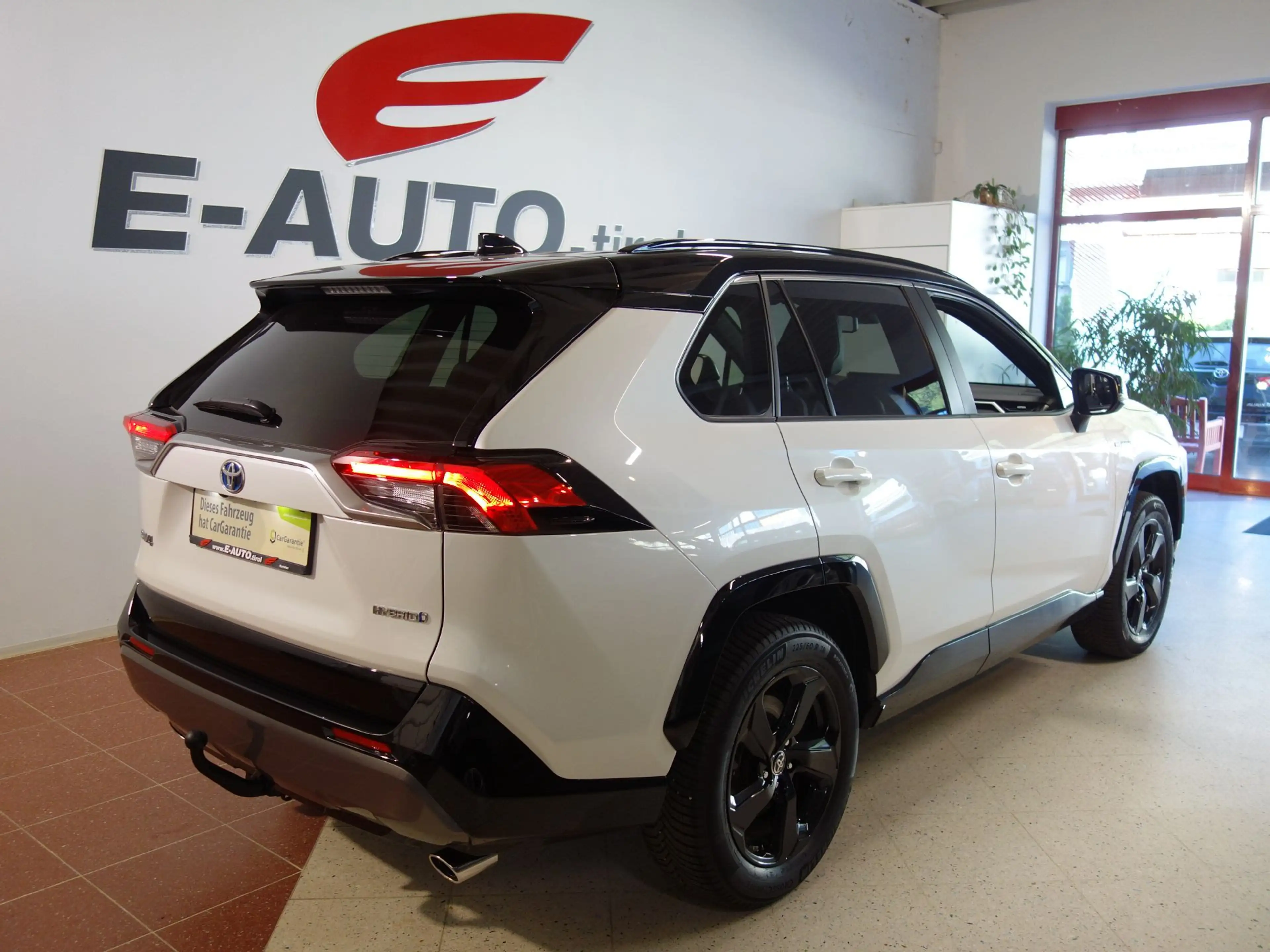 Toyota RAV 4 2,5 Hybrid AWD *BLACK&WHITE *TOP AUSSTATTUNG *WEN — photo 9
