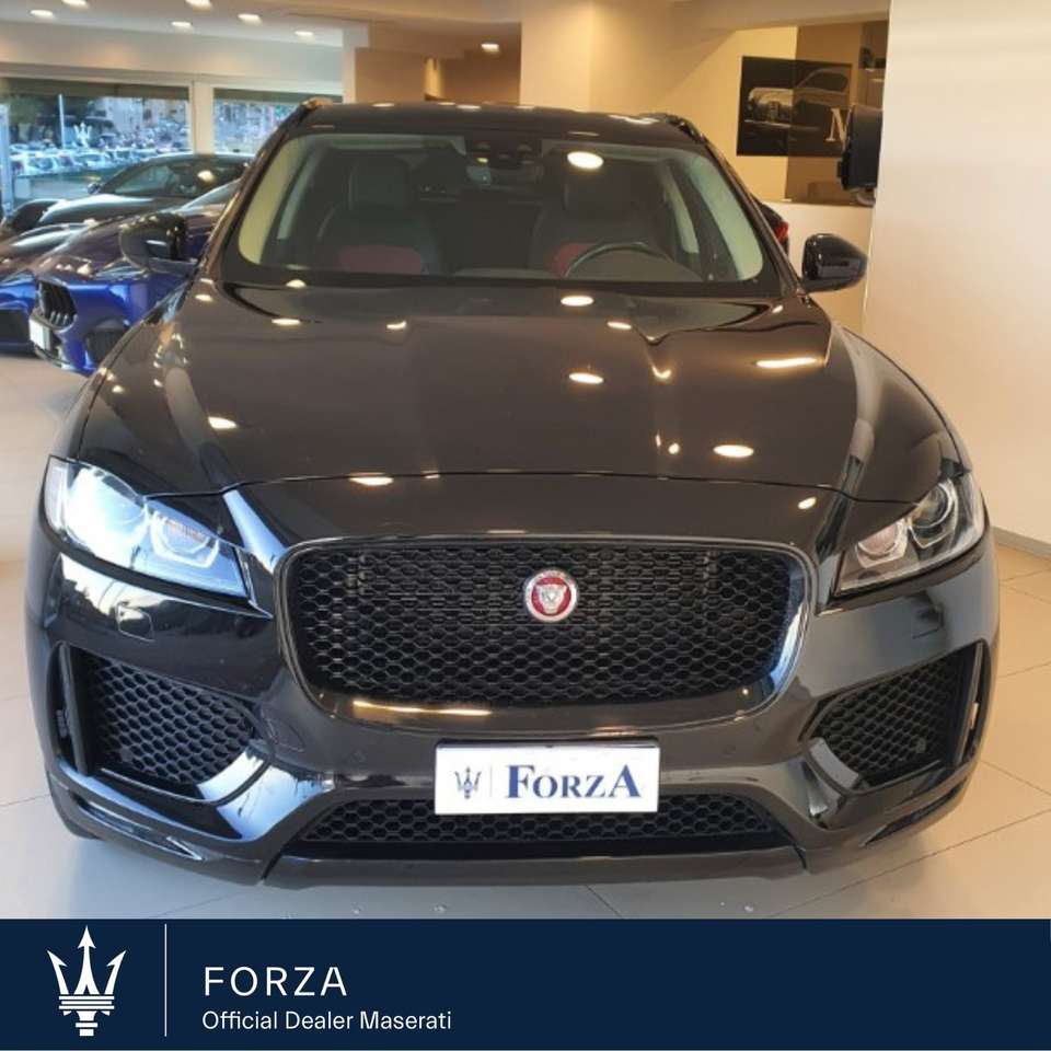 Jaguar F-Pace F-Pace 2.0d i4  awd 180cv auto my20 R-SPORT