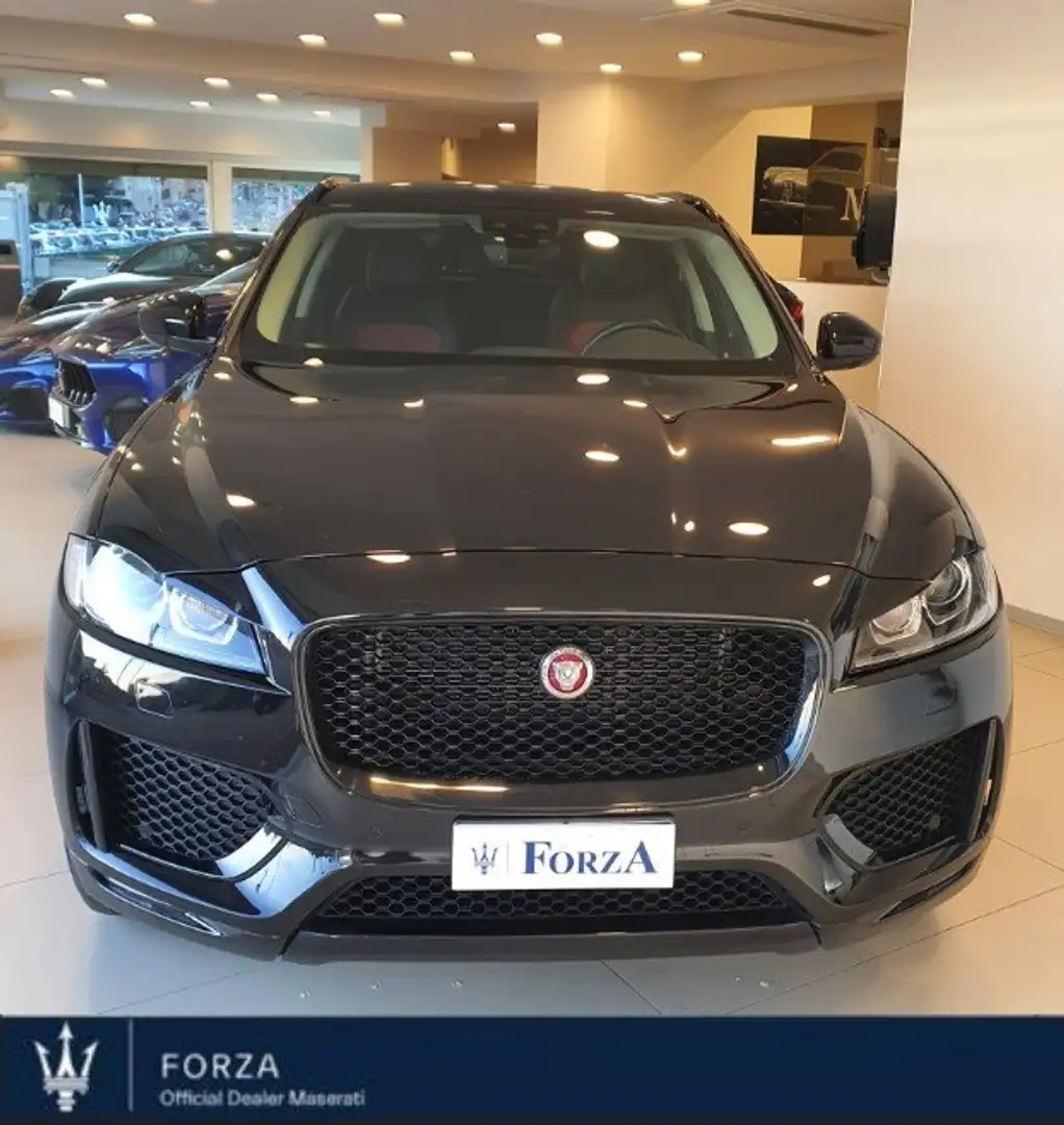 Jaguar F-Pace F-Pace 2.0d i4  awd 180cv auto my20 R-SPORT Zwart - 1