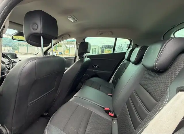 Renault Megane view 9
