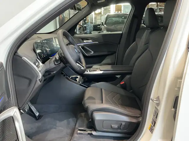 BMW X1 view 7