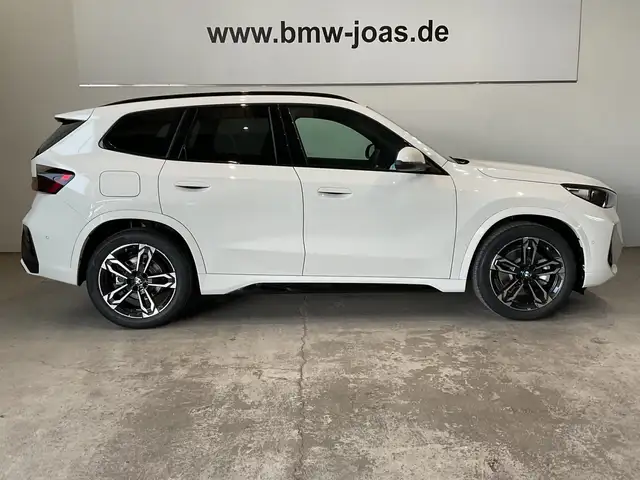 BMW X1 view 10