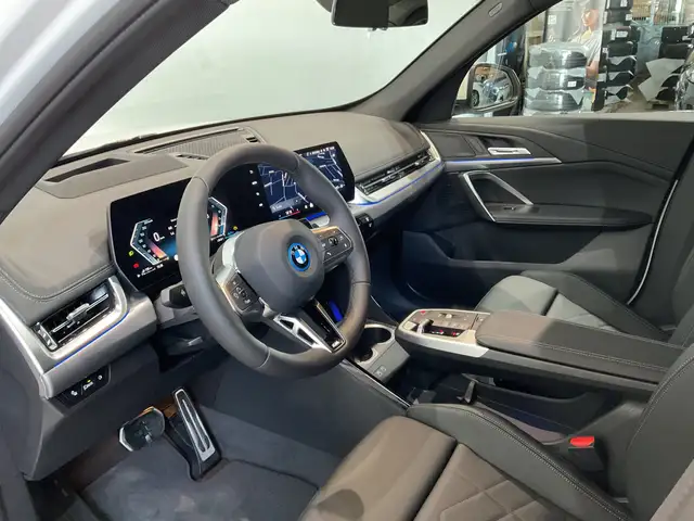 BMW X1 view 6