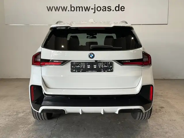 BMW X1 view 12