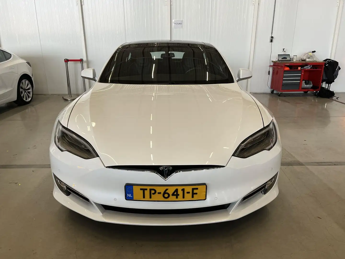 Tesla Model S 75D / Gecertificeerde Occasion / Elektrisch Verste White - 2