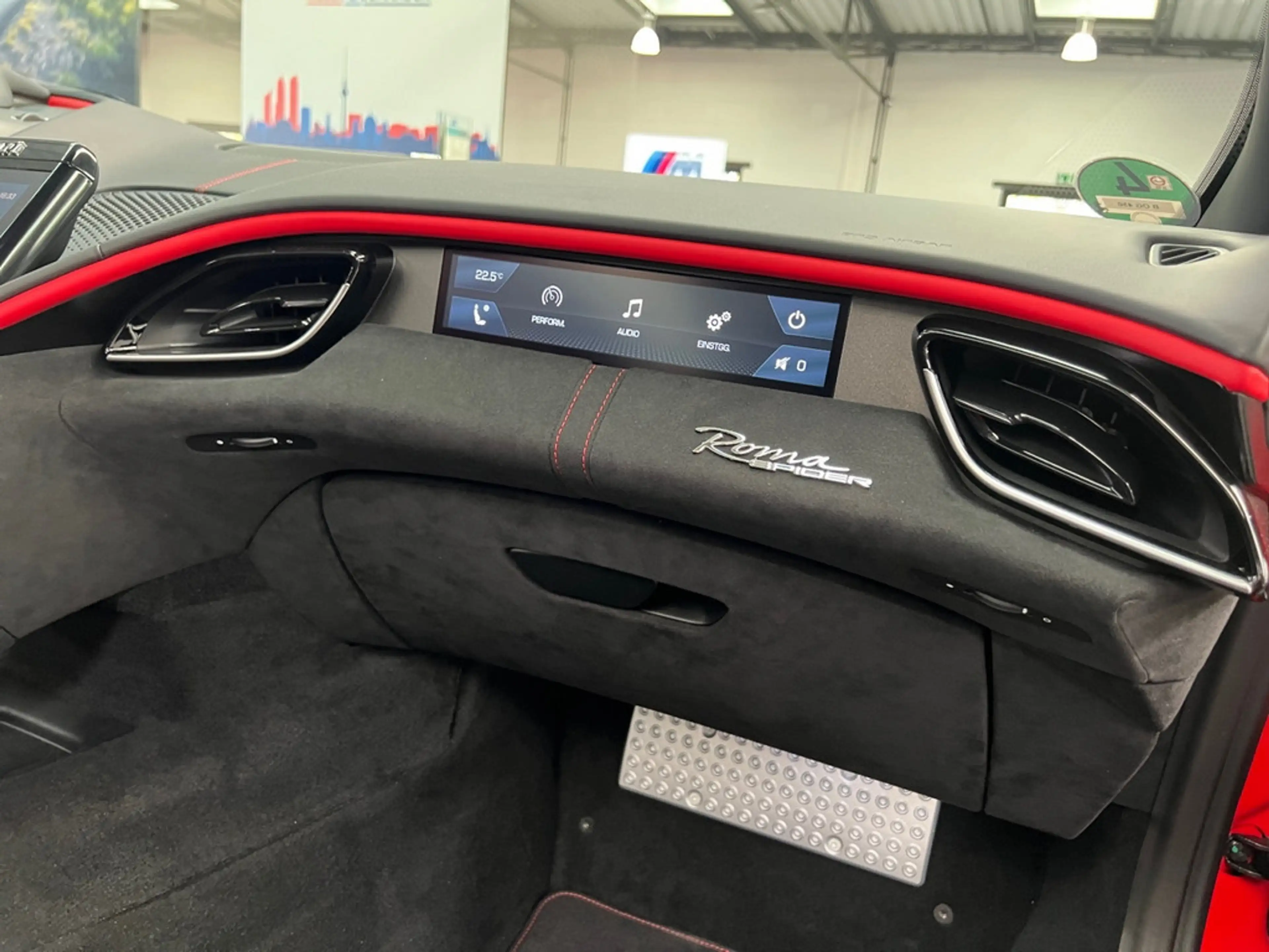 Ferrari Roma Spider — photo 12