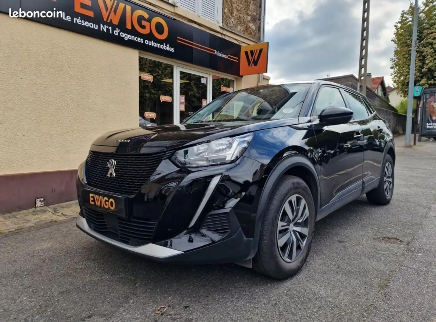 Peugeot 2008 GENERATION-II ELECTRIC 135 77PPM 50KWH ACTIVE PACK Noir - 1