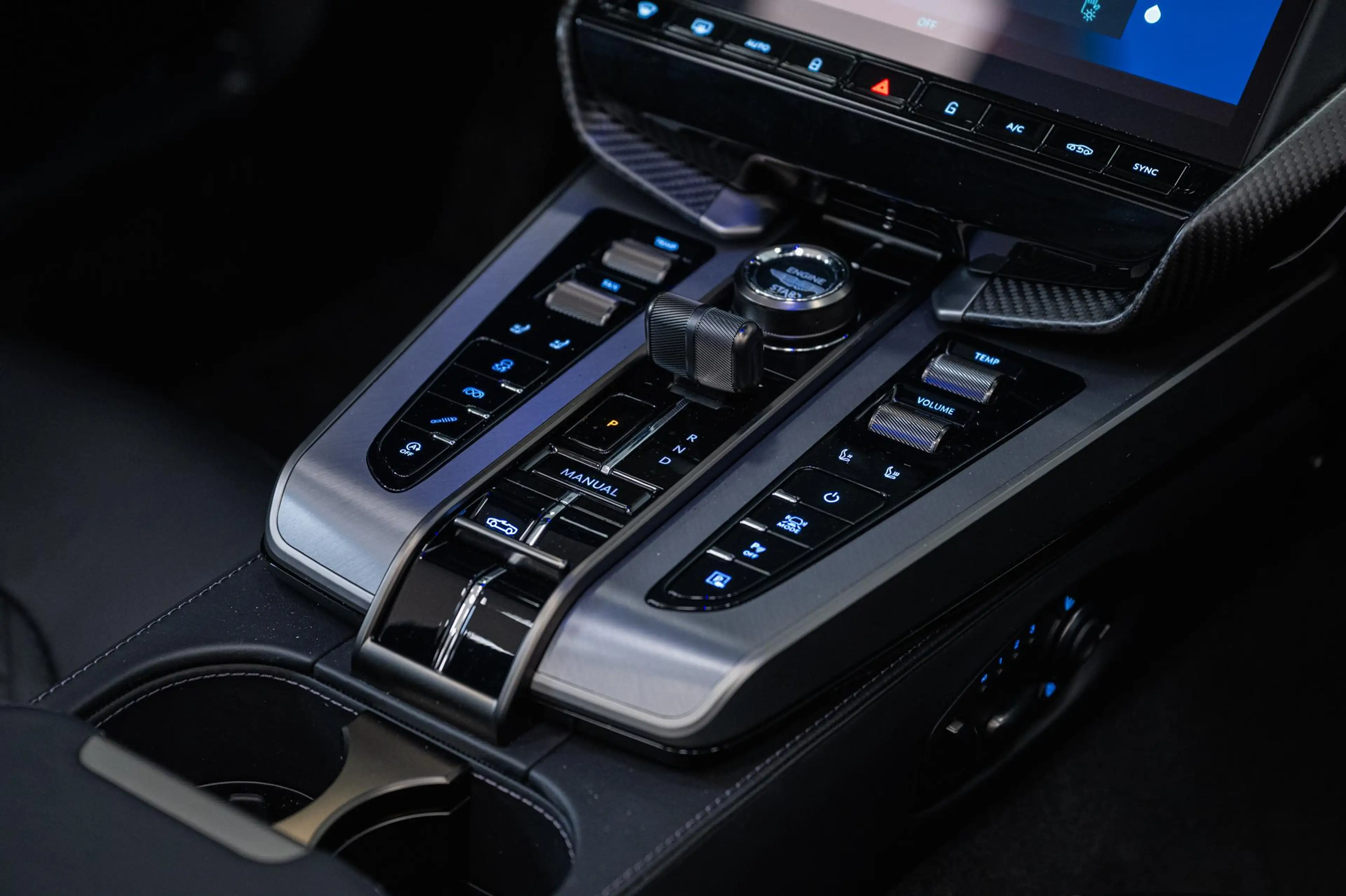Aston Martin Vanquish Volante NEW 2026 Incl BPM* — photo 15