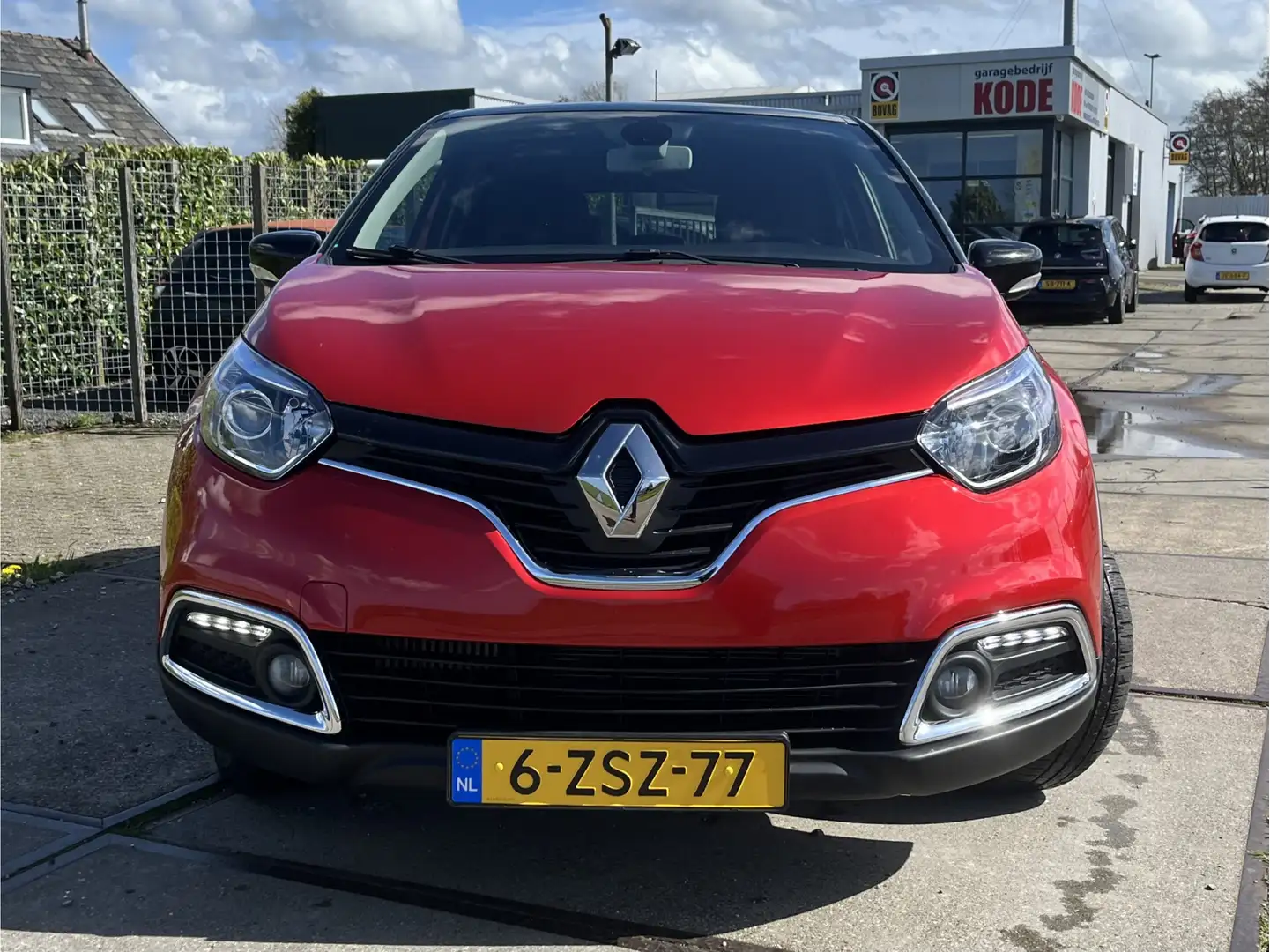 Renault Captur 0.9 TCe Helly Hansen Rojo - 2