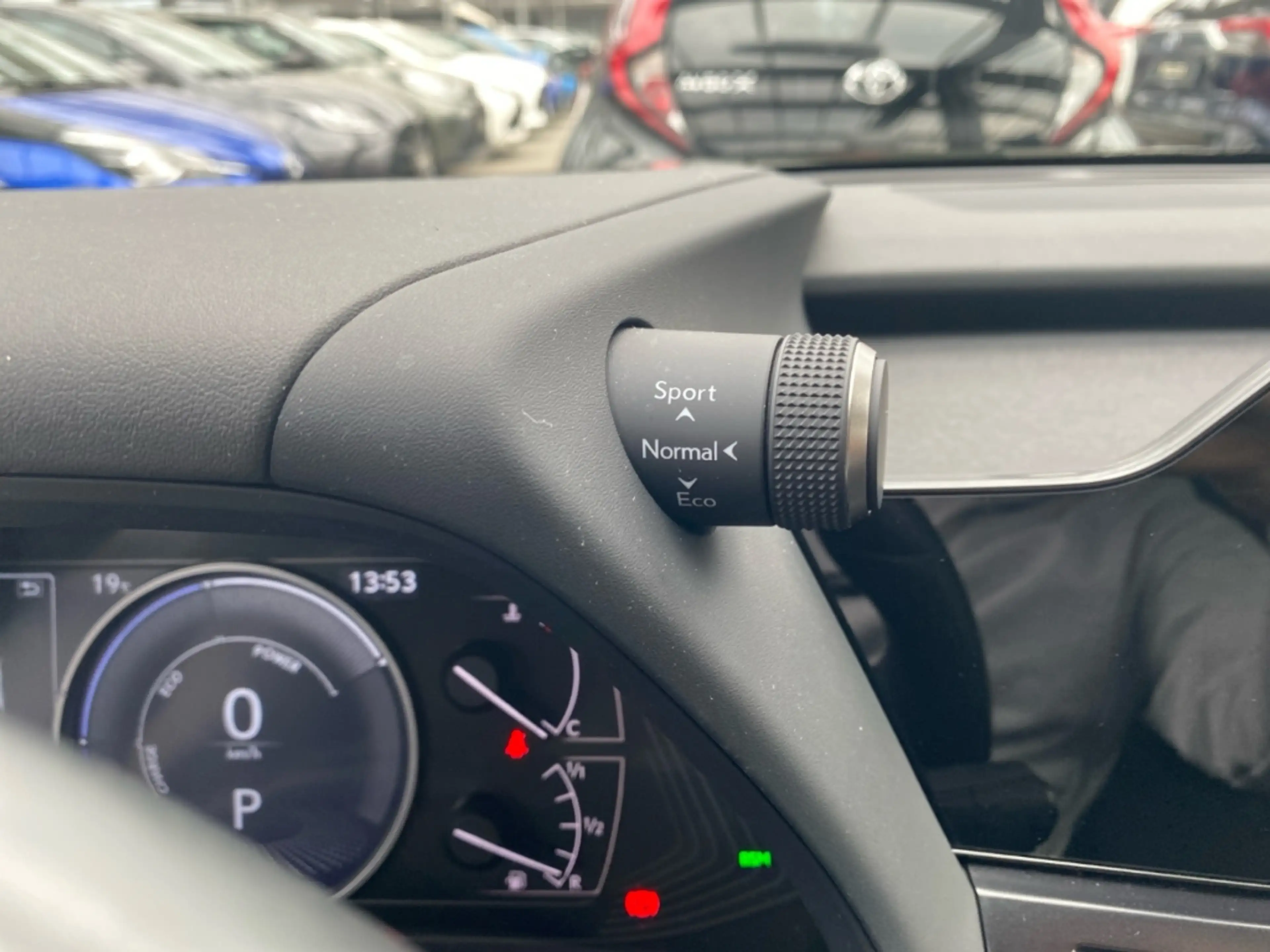 Lexus UX 250h Style Edition *Bi-LED*CAM*SHZ*CarPlay*PDC* — photo 15