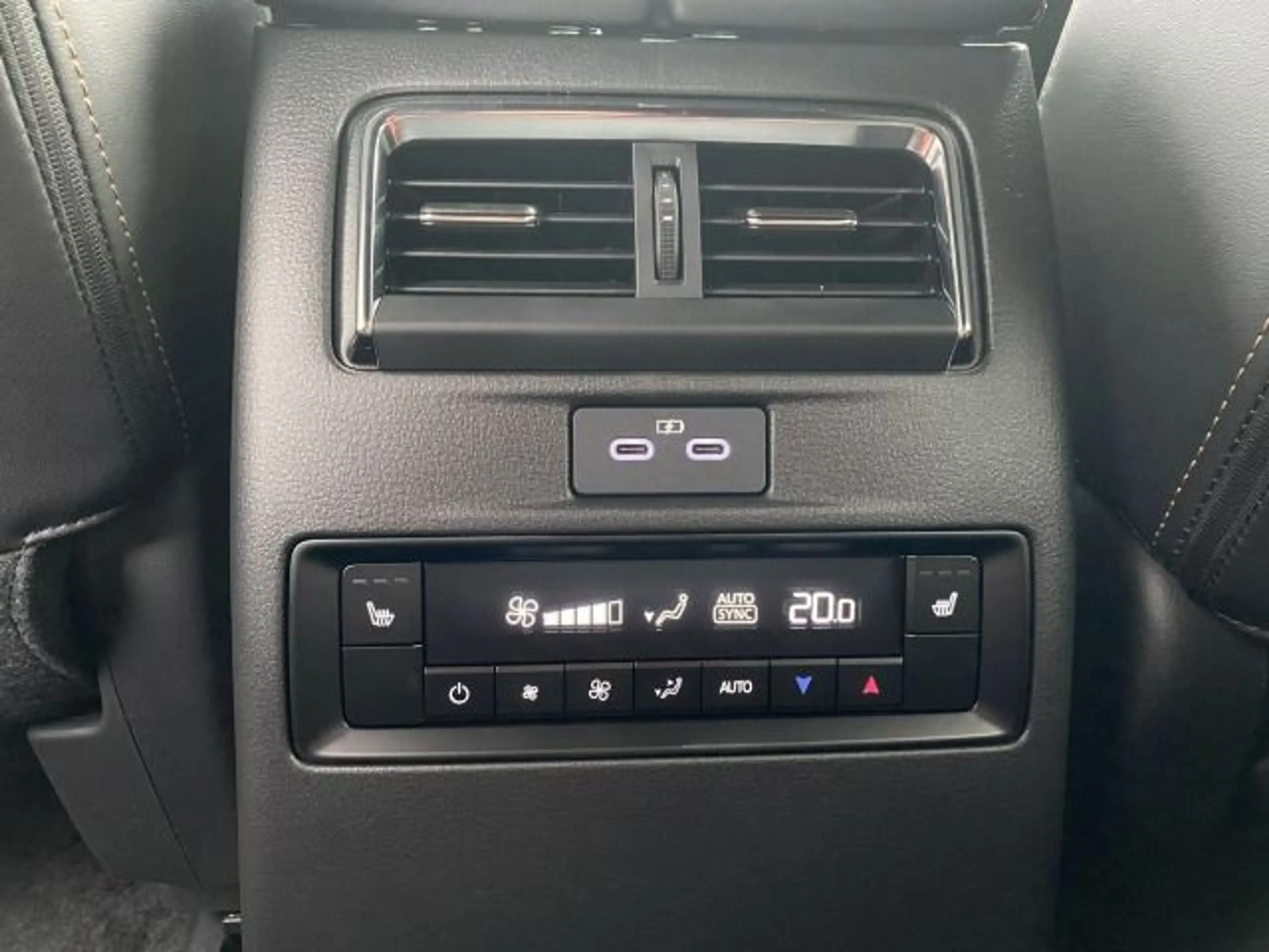 Mazda CX-80 Homura Soundsystem PHEV AWD — photo 13