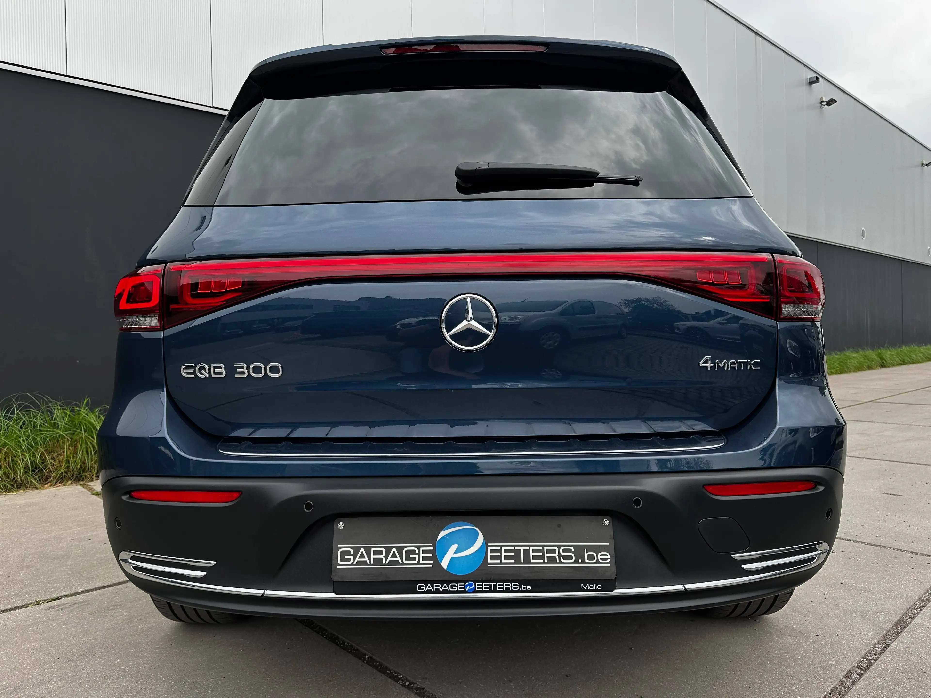 Mercedes-Benz EQB 300 4-Matic *19"AMG VELGEN*ACC*360'CAMERA*KEYLESS*WARMTEPOMP*ELEKTRISCHE KOFFER*ZETELVERWARMING* — photo 4